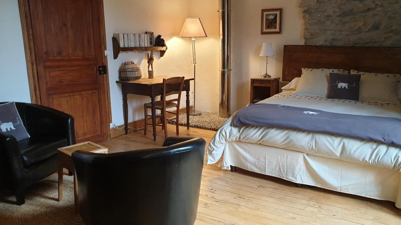 Chambre Et Table D'Hotes La Grande Ourse Sauveterre-de-Comminges Exterior foto